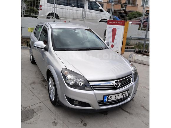 Sahibinden Opel Astra 1.6 Essentia 2010 Model  89.430 km Gri