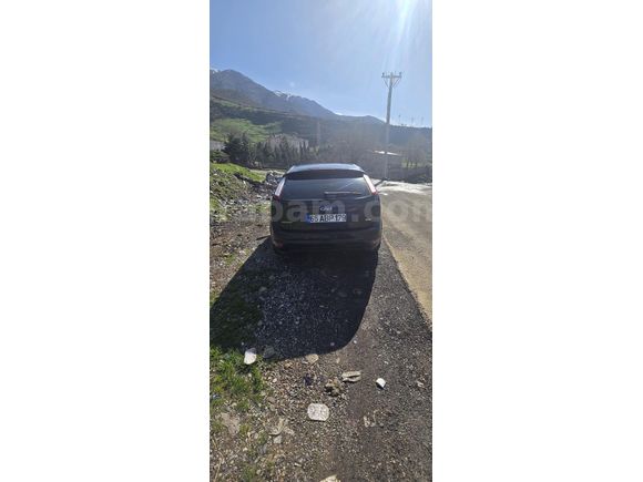 Sahibinden Ford Focus 1.6 TDCi Titanium 2011 Model 318.000 km Siyah