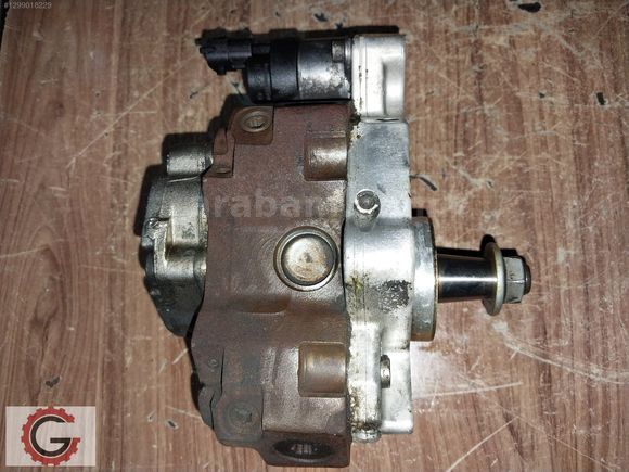 TRAFİC 1.9 MAZOT POMPASI