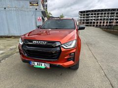 Sahibinden Isuzu D-Max 1.9 D 4x4 V-Cross 2023 Model 