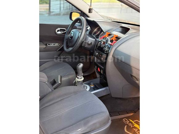 Sahibinden Renault Megane 1.5 dCi Dynamique 2004 Model 