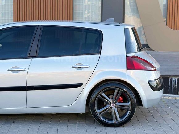 Sahibinden Renault Megane 1.5 dCi Dynamique 2004 Model 