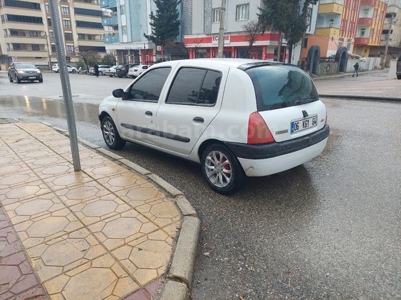 Sahibinden Renault Clio 1.4 RTA 2001 Model