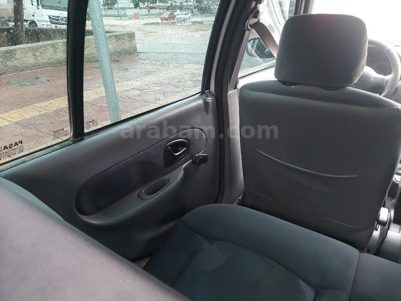 Sahibinden Renault Clio 1.4 RTA 2001 Model