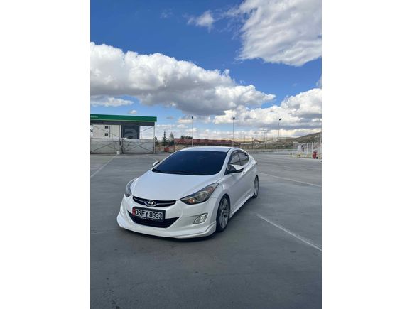 Sahibinden Hyundai Elantra 1.6 D-CVVT Prime Plus 2012 Model  270.000 km Beyaz