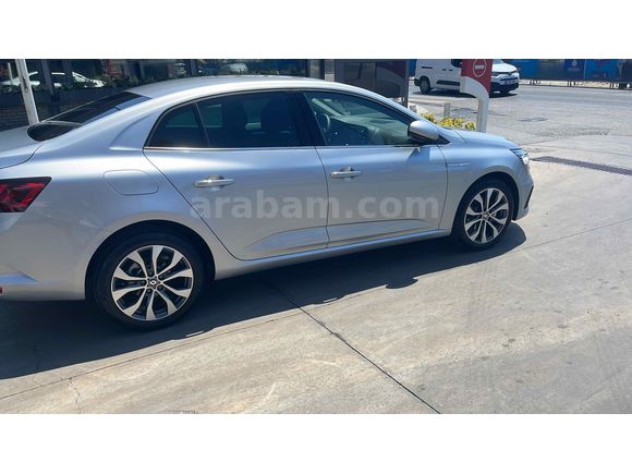 Sahibinden Renault Megane 1.3 TCe Icon 2025 Model 