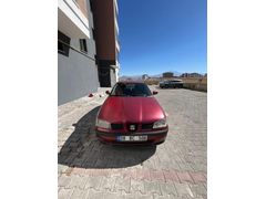 Sahibinden Seat Ibiza 1.6 Signo 2001 Model  260.000 km Bordo