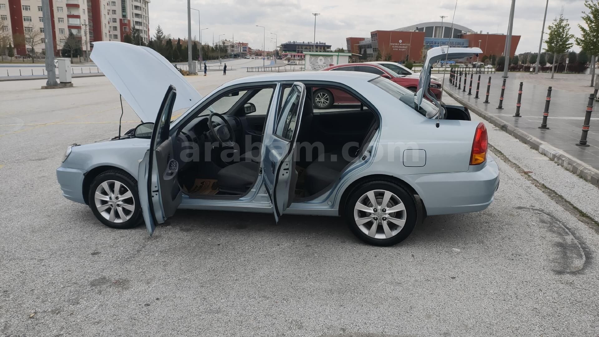 Sahibinden Hyundai Accent 1.5 CRDi Admire 2005 Model Konya 262.000 km Mavi (metalik) 5