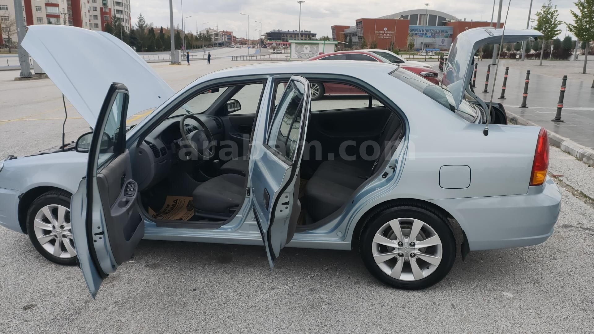 Sahibinden Hyundai Accent 1.5 CRDi Admire 2005 Model Konya 262.000 km Mavi (metalik) 6