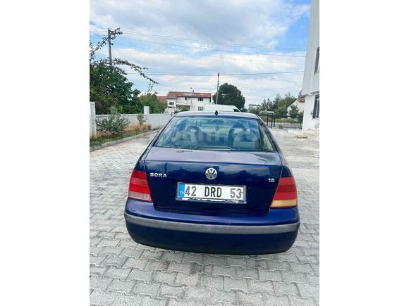 Sahibinden Volkswagen Bora 1.6 Trendline 2001 Model  235.000 km Lacivert