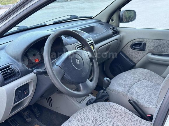 ASYA AUTO'DAN 2006 MODEL CLİO 1.4 16VALF ALİZE BENZİN&LPG
