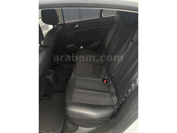 İLK SAHİBİNDEN TEMİZ DÜŞÜK KM MEGANE