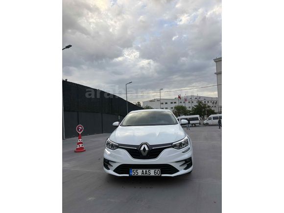 İLK SAHİBİNDEN TEMİZ DÜŞÜK KM MEGANE