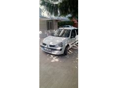 Sahibinden Renault Clio 1.4 Alize 2006 Model  300.000 km Beyaz