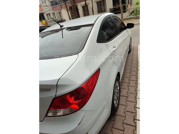Sahibinden  OTOMATİK  Hyundai Accent Blue 1.6 CRDI Mode 2017 Model