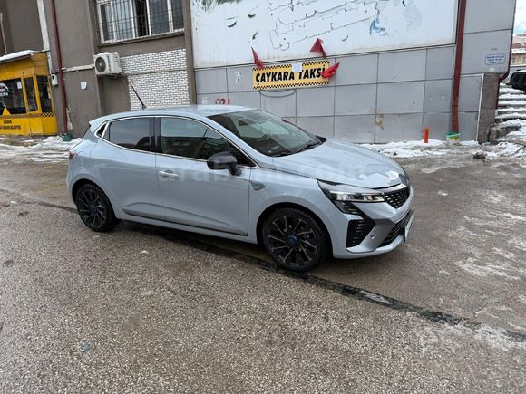 Sahibinden Renault Clio 1.0 TCe Techno Esprit Alpine 2025 Model