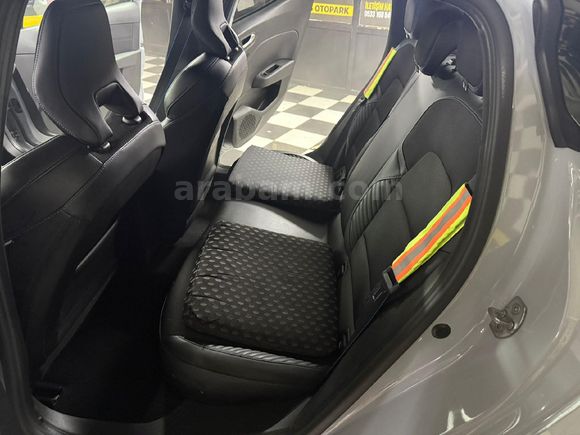 Sahibinden Renault Clio 1.0 TCe Techno Esprit Alpine 2025 Model