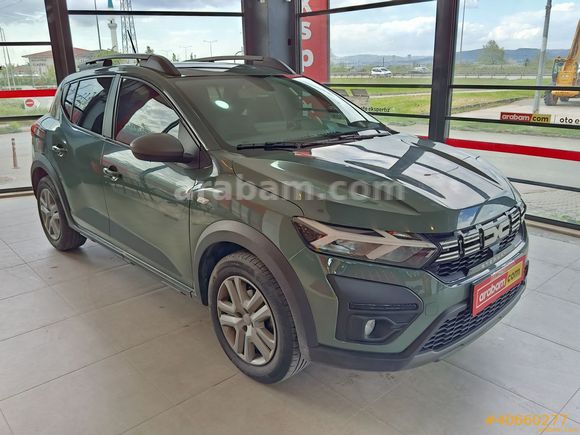 Galeriden Dacia Sandero Stepway 1.0 Tce Expression 2022 Model İstanbul 78.148 km Yeşil