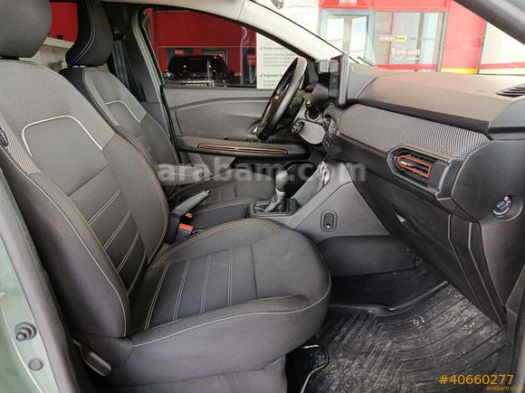 Galeriden Dacia Sandero Stepway 1.0 Tce Expression 2022 Model İstanbul 78.148 km Yeşil