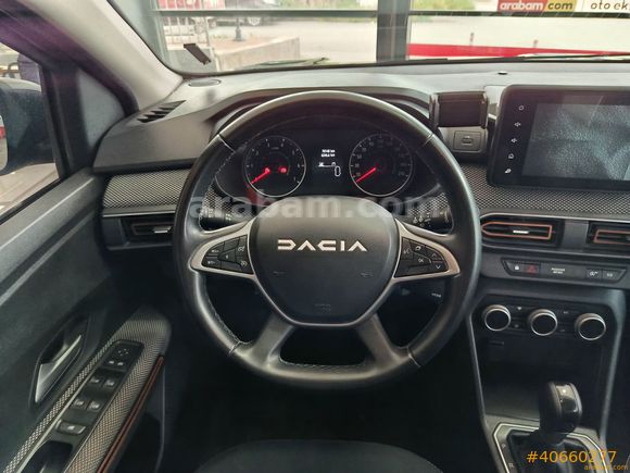 Galeriden Dacia Sandero Stepway 1.0 Tce Expression 2022 Model İstanbul 78.148 km Yeşil