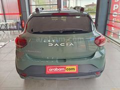 Galeriden Dacia Sandero Stepway 1.0 Tce Expression 2022 Model İstanbul 78.148 km Yeşil