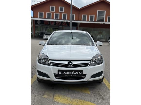 2012 / ASTRA / 1.6 / 108.000 km / HATASIZ-BOYASIZ