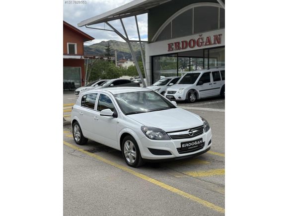2012 / ASTRA / 1.6 / 108.000 km / HATASIZ-BOYASIZ