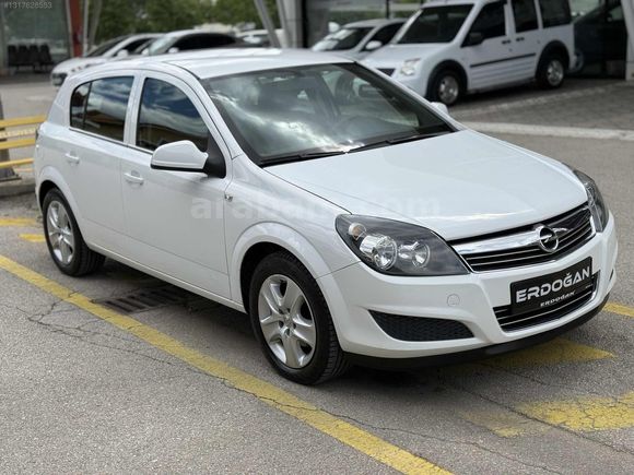 2012 / ASTRA / 1.6 / 108.000 km / HATASIZ-BOYASIZ