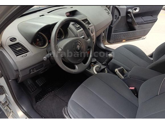 TR'de TEK, İLK SAHİBİNDEN 2004 MÉGANE SADECE 150.000 KM'de