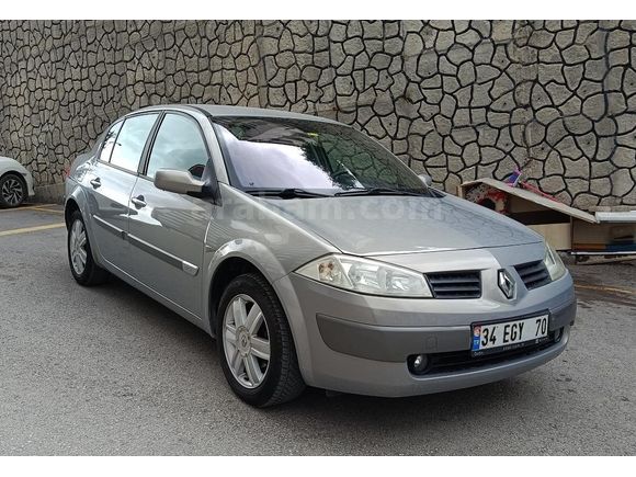 TR'de TEK, İLK SAHİBİNDEN 2004 MÉGANE SADECE 150.000 KM'de
