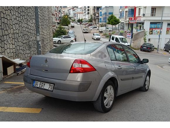 TR'de TEK, İLK SAHİBİNDEN 2004 MÉGANE SADECE 150.000 KM'de