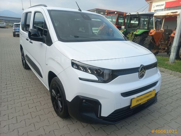 2025 MODEL CAM TAVAN OTOMATİK DİZEL MAX PAKET