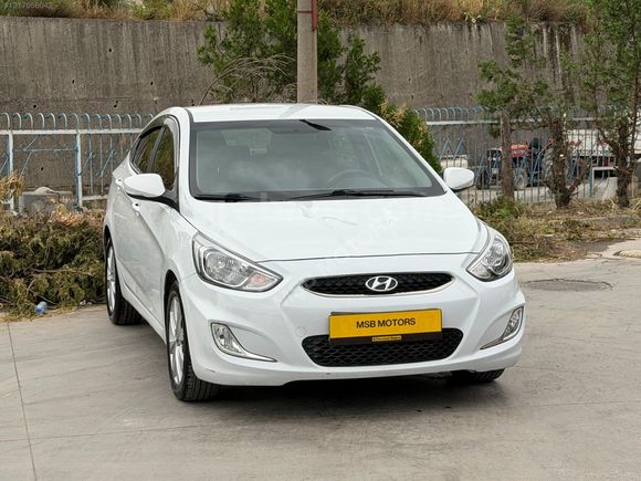 HATASIZ AYARINDA ! 103.000KM I 1.6 DİZEL OTOMATİK I ACCENT BLUE
