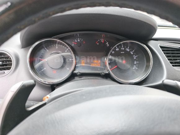 Sahibinden 2010 model Peugeot 3008 1.6 HDi Premium Pack F1 Otomatik Cam Tavan