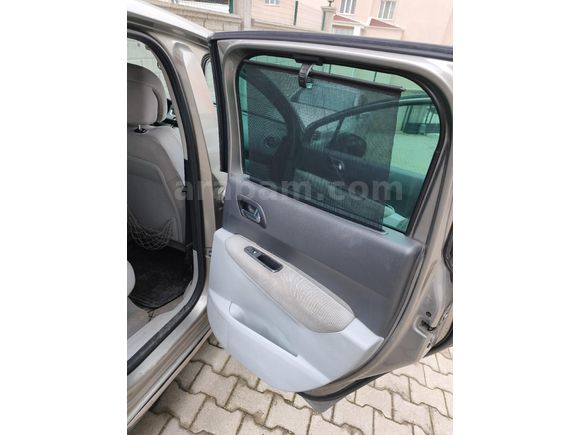 Sahibinden 2010 model Peugeot 3008 1.6 HDi Premium Pack F1 Otomatik Cam Tavan
