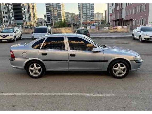 Sahibinden Opel Vectra 1.6 GL 1998 Model 