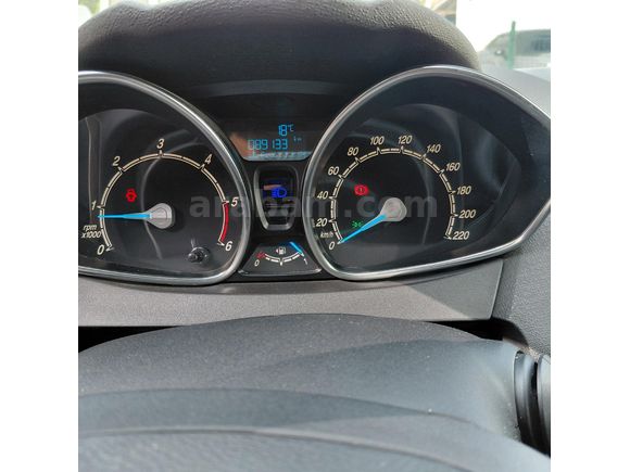 HATASIZ 2016 MODEL 89 BİN KM