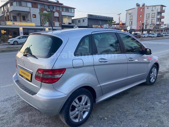 BOYASIZ 2009 B150 BENZİN OTOMATİK