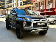 Galeriden Mitsubishi L 200 4x4 Premium 2021 Model Rize