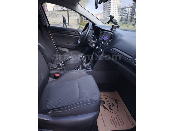 Sahibinden Renault Megane 1.3 TCe Joy 2021 Model