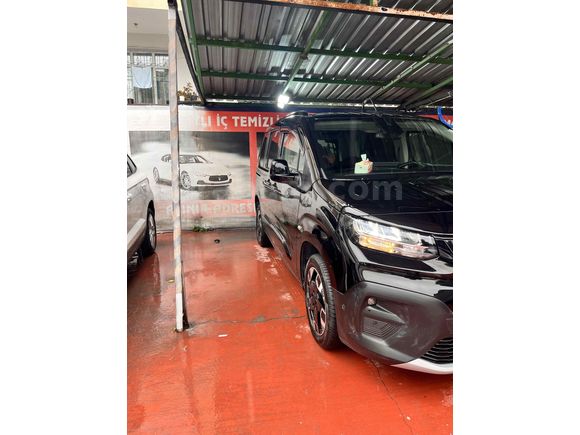 Sahibinden Fiat Doblo Combi 1.5 BlueHDi Premio Plus 2024 Model 