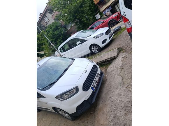 DUR MOTORS DAN FIRSAT ARAÇI 2020 ÇOK TEMİZ  KARTA TEK ÇEK