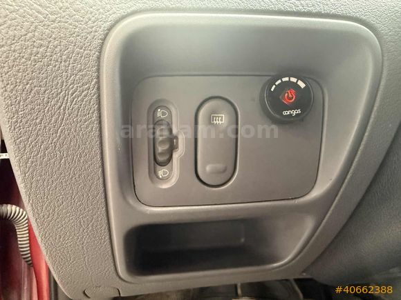 KK 12 TAKSİT/2000 RENAULT CLİO 1.4 KLİMALI 306B KM AİLE ARACI