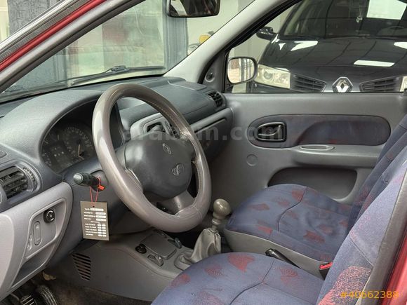 KK 12 TAKSİT/2000 RENAULT CLİO 1.4 KLİMALI 306B KM AİLE ARACI
