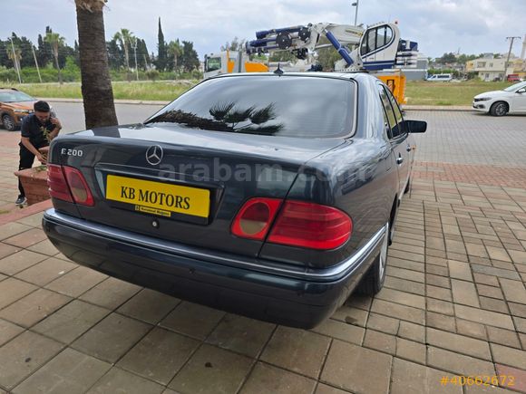 YILDIZLARI ÜSTÜNDE E200