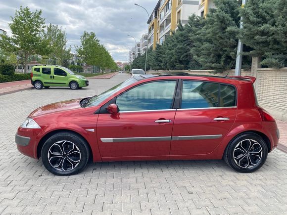 Galeriden Renault Megane 1.6 Dynamique 2004 Model Konya