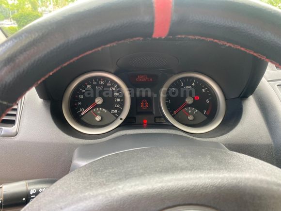 Galeriden Renault Megane 1.6 Dynamique 2004 Model Konya
