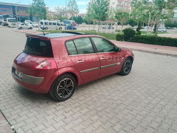 Galeriden Renault Megane 1.6 Dynamique 2004 Model Konya