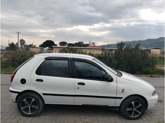 Sahibinden Fiat Palio 1.4 EL 2000 Model  204.000 km Beyaz