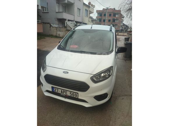 Sahibinden Ford Tourneo Courier 1.0 EcoBoost Titanium Plus 2023 Model